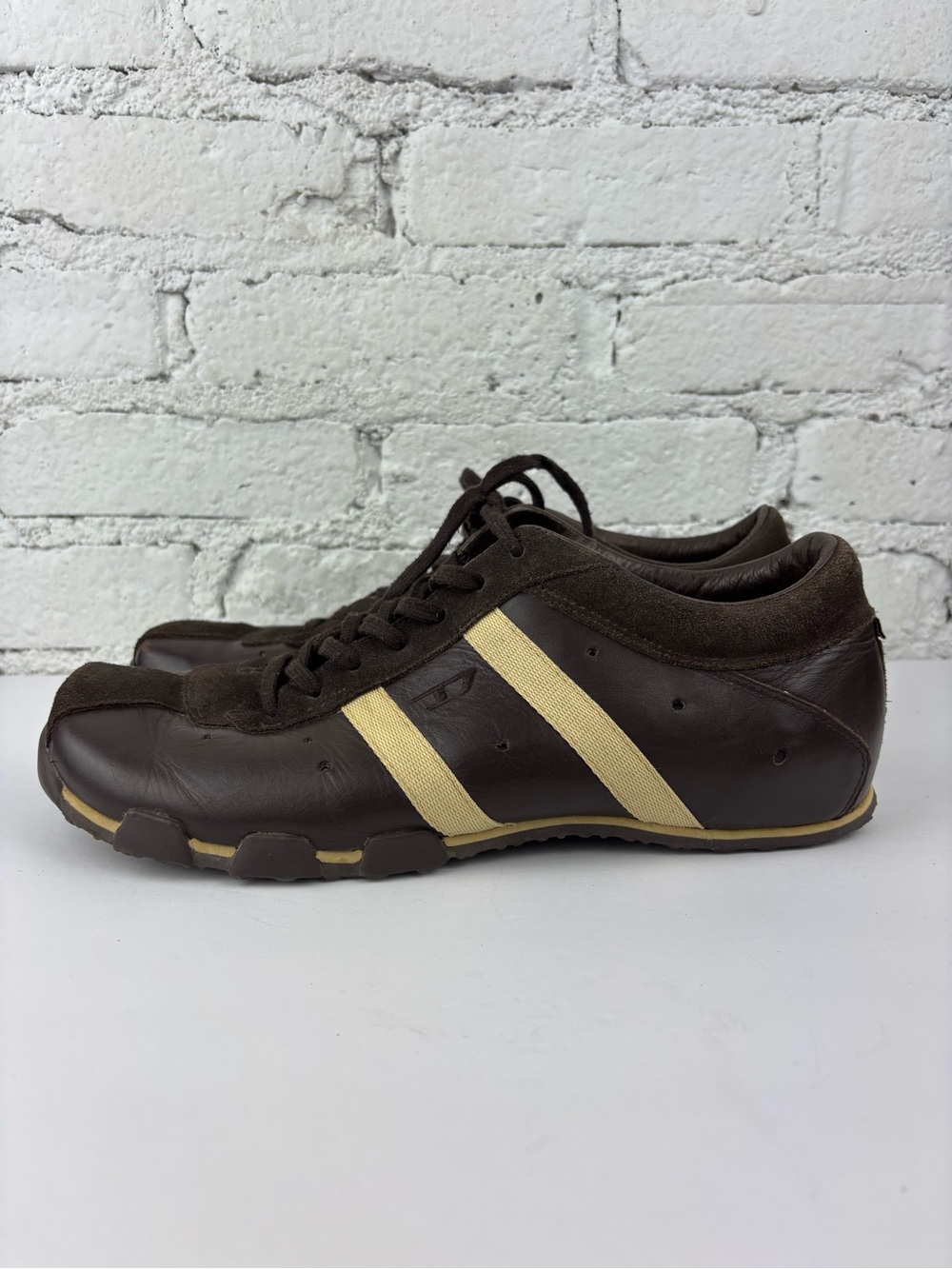 Vintage Y2K Diesel Brown Sneakers with Cream Stripes 8.5